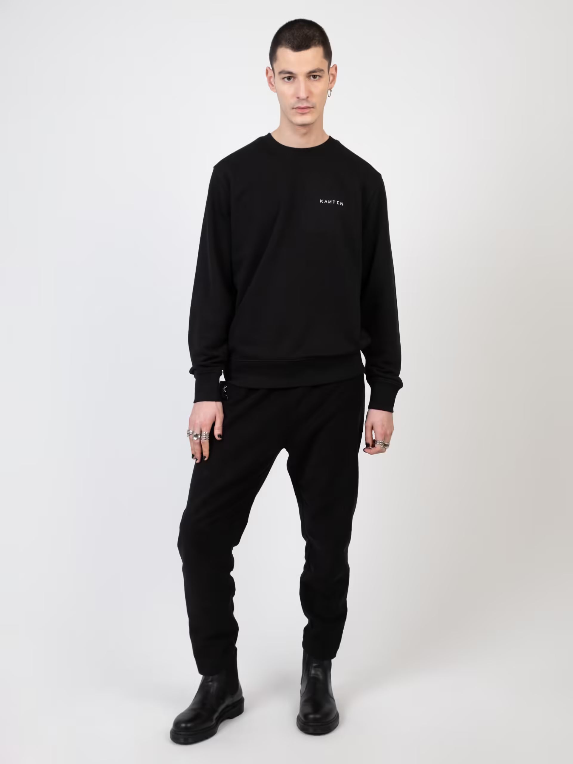 UltraBasic Sweatshirt - Black