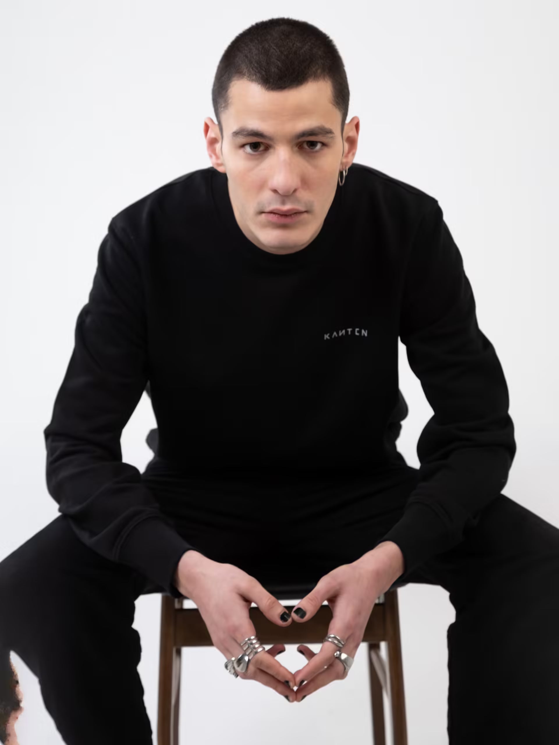 UltraBasic Sweatshirt - Black